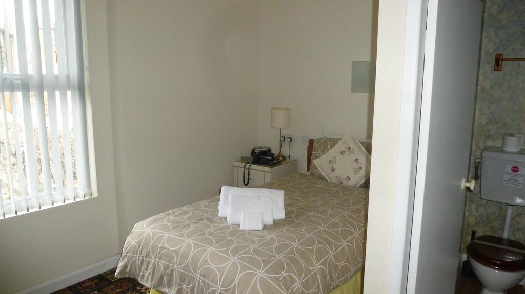 קולווין ביי Whitehall Guest House מראה חיצוני תמונה