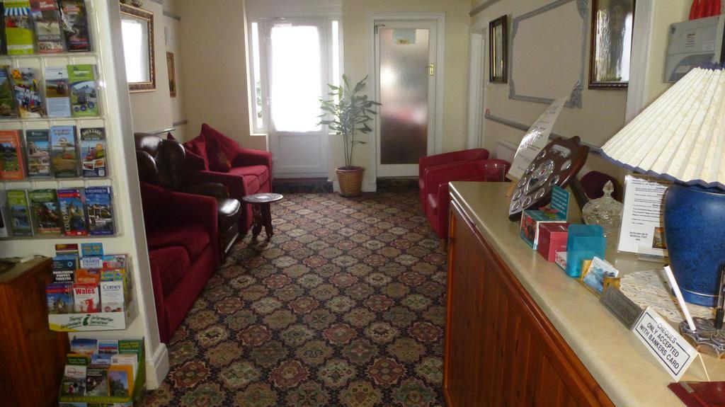 קולווין ביי Whitehall Guest House מראה חיצוני תמונה