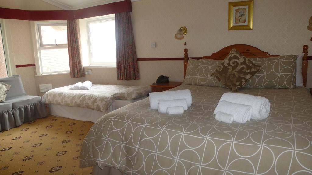 קולווין ביי Whitehall Guest House מראה חיצוני תמונה